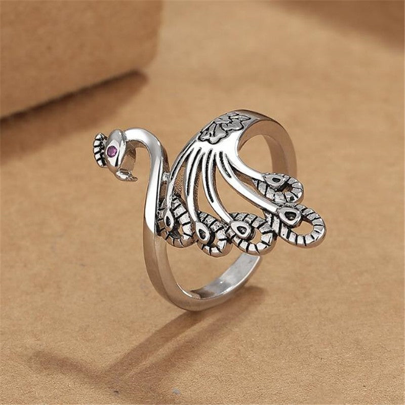 Schlichter Silberring im ethnischen Retro-Thai-Stil