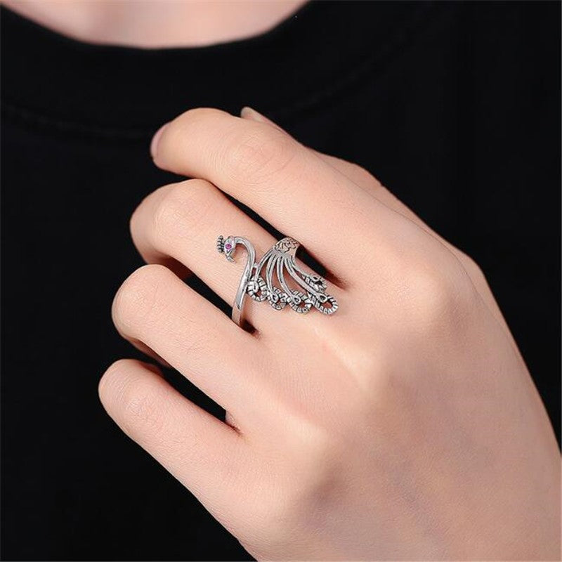 Schlichter Silberring im ethnischen Retro-Thai-Stil